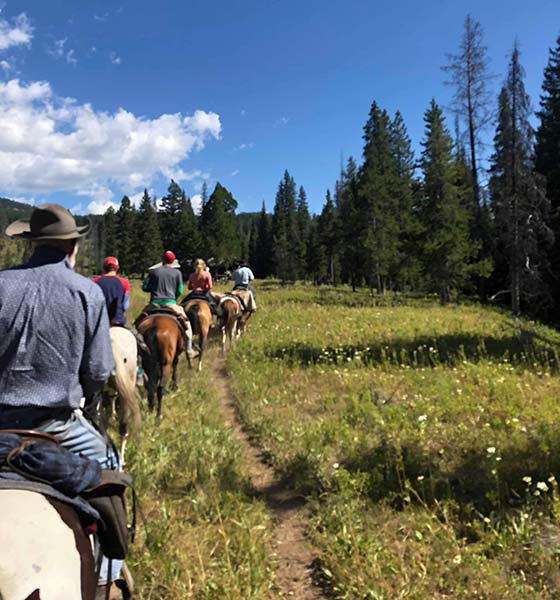 yellowstone-horseback-riding-yrc3 yellowstone-horseback-riding-yrc3