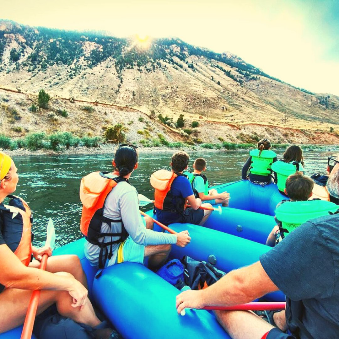 Your Guide to Choosing the Perfect Montana Rafting Adventure