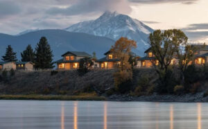 places to stay near north yellowstone