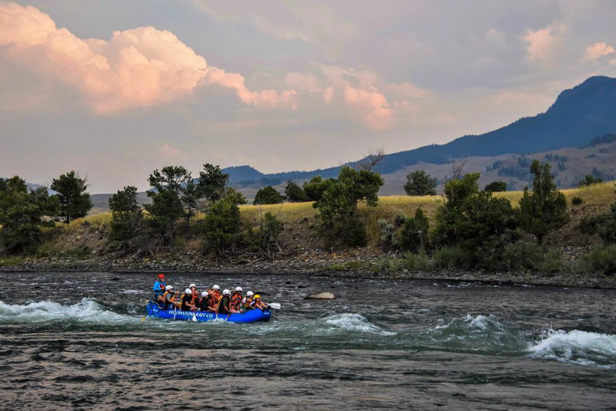 image of rafting in gardiner mt